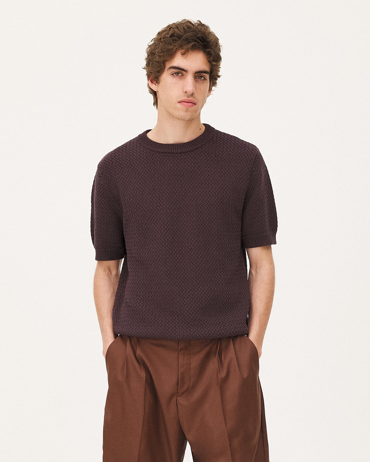 Madera Brown, t-shirt en coton biologique NOYOCO, homme ss26 studio