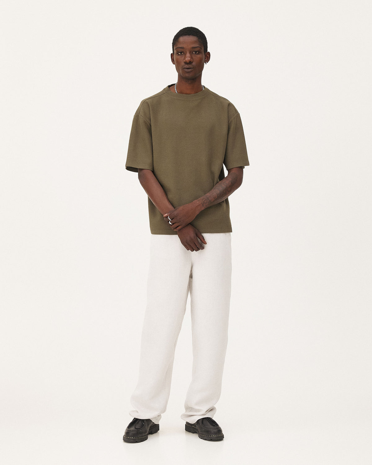 Tanger Khaki, t-shirt en coton biologique NOYOCO, homme ss26 studio
