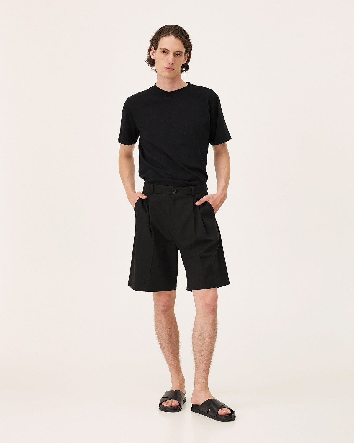 Como Black wool, short en laine vierge NOYOCO, homme ss26 studio