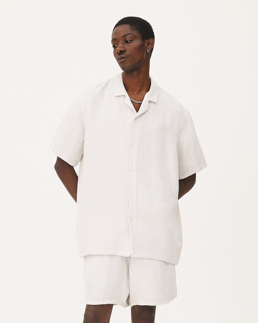 Orléans Light grey, chemise en lin upcyclé NOYOCO, homme ss26 studio