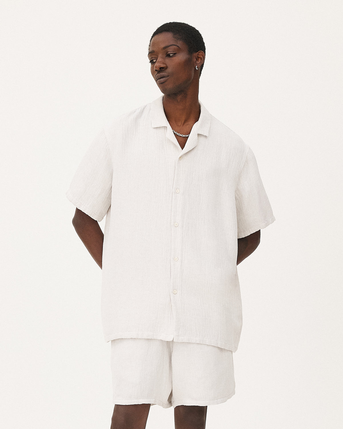Orléans Light grey, chemise en lin upcyclé NOYOCO, homme ss26 studio