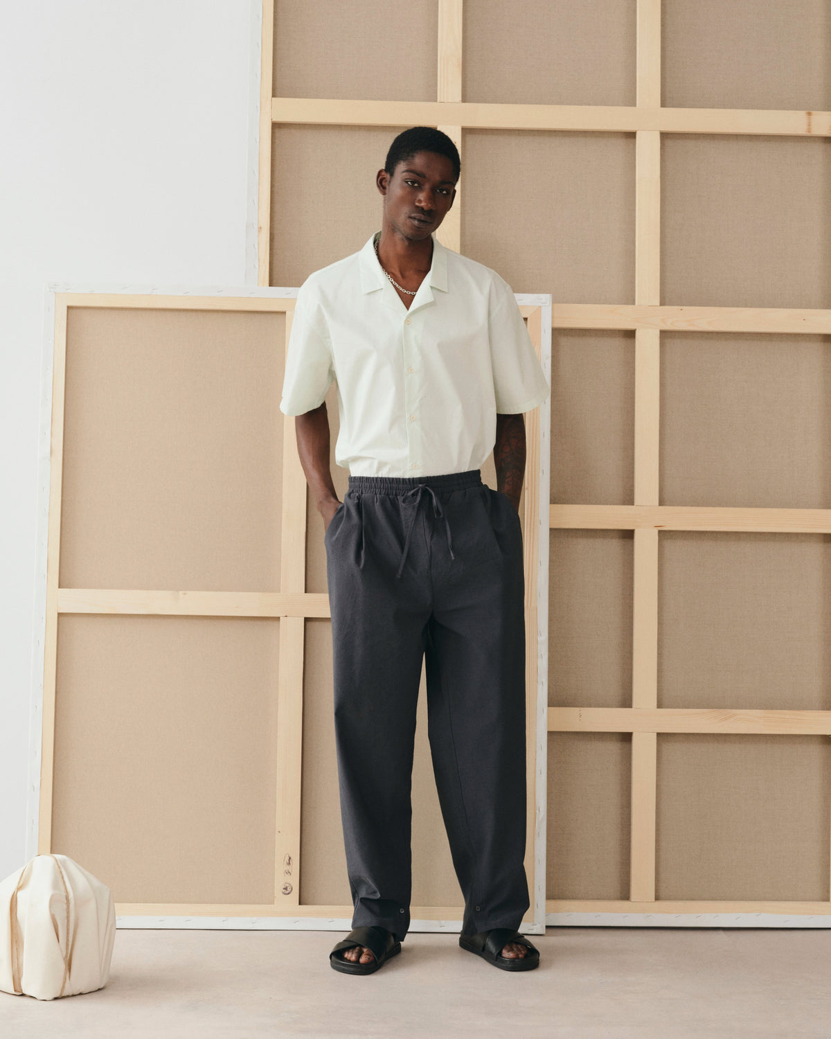 Helio Dark blue, pantalon en coton biologique et lin NOYOCO, homme SS26