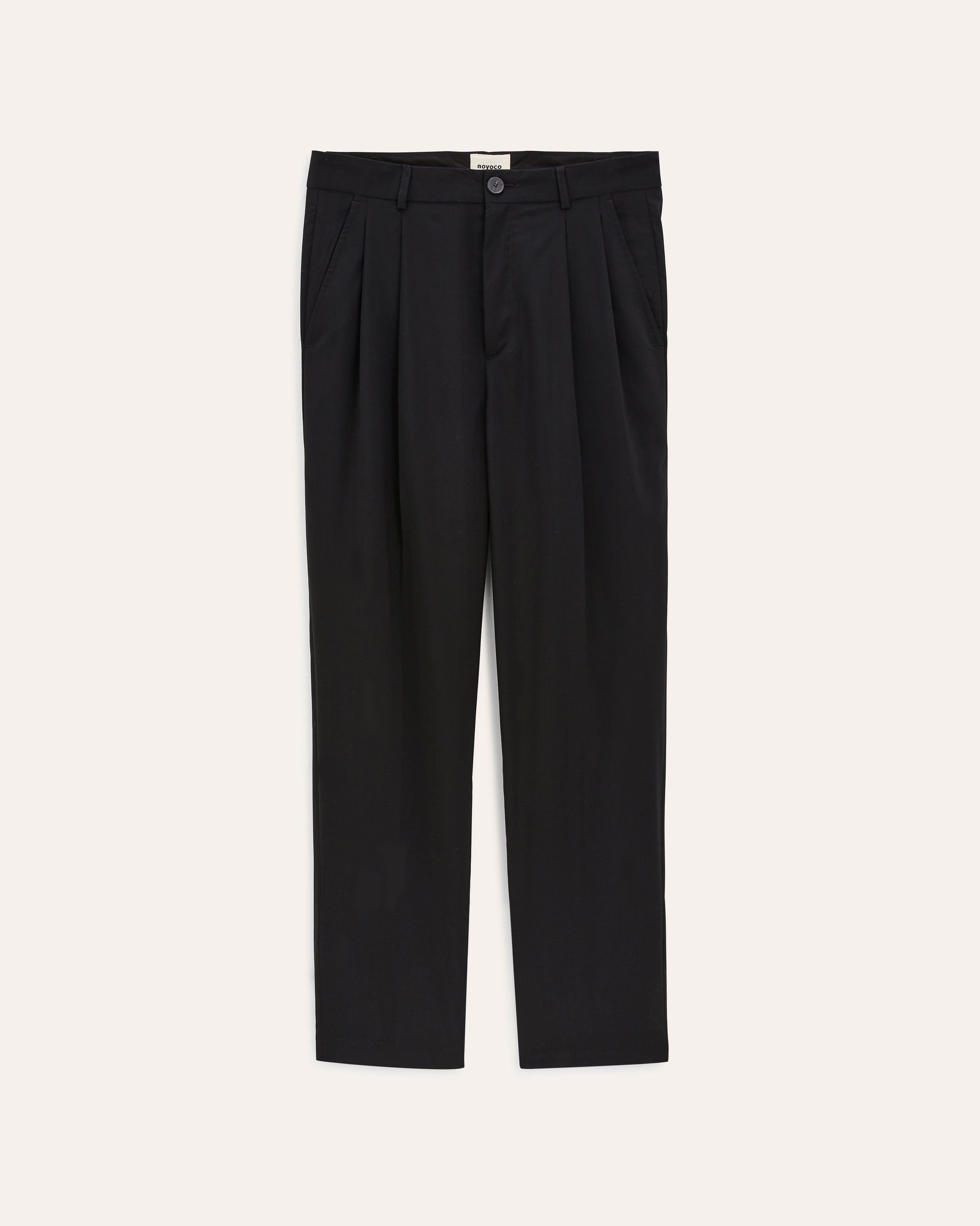 packshot ss26 studio
