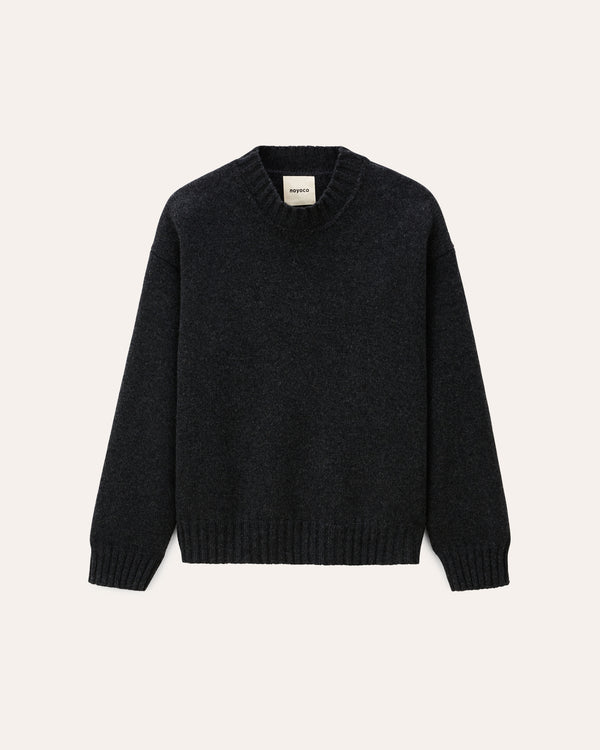 Miwa Anthracite sweater, AW25 studio product image
