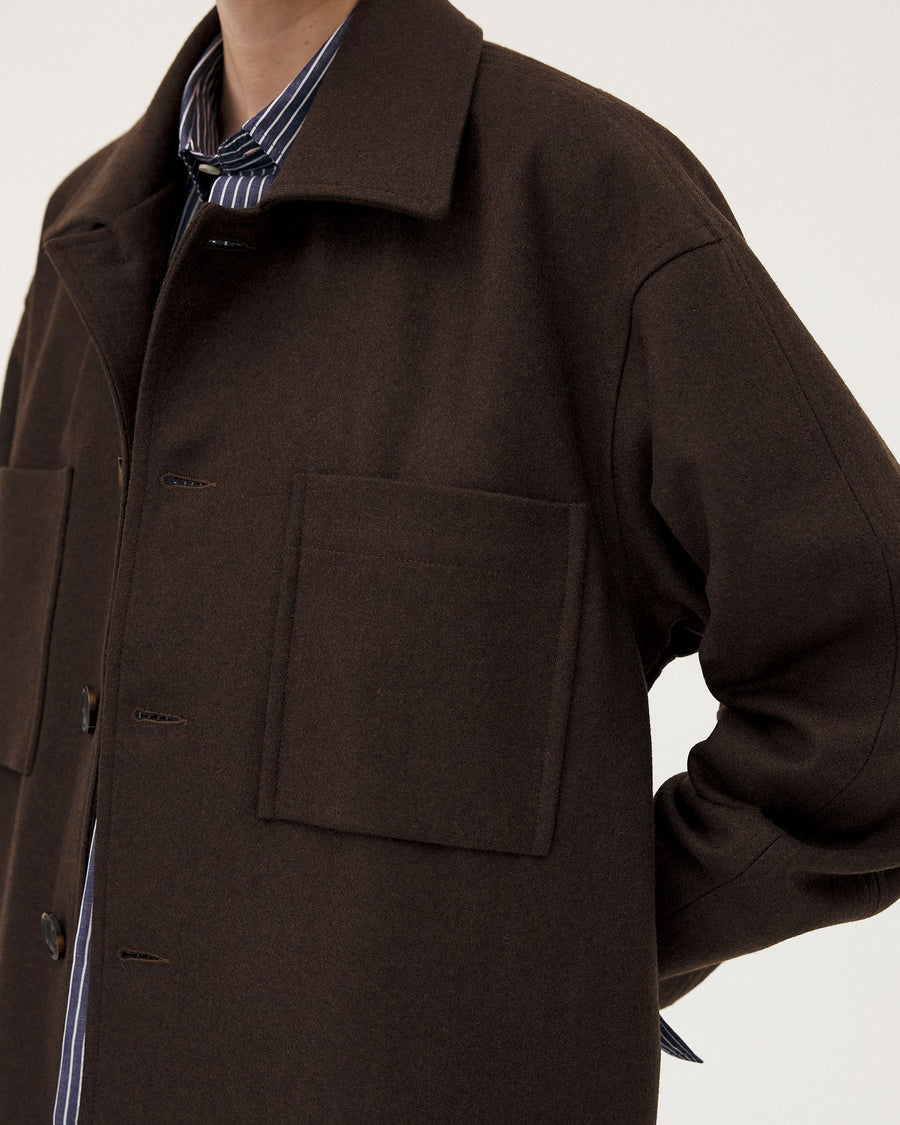 Holar Brown, veste en laine et cachemire recyclés NOYOCO, detail AW25 studio