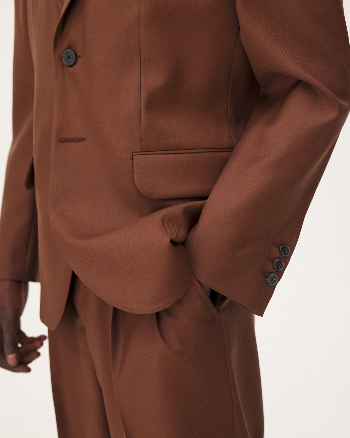 Clint Mocha, veste en laine vierge NOYOCO, detail ss26 studio