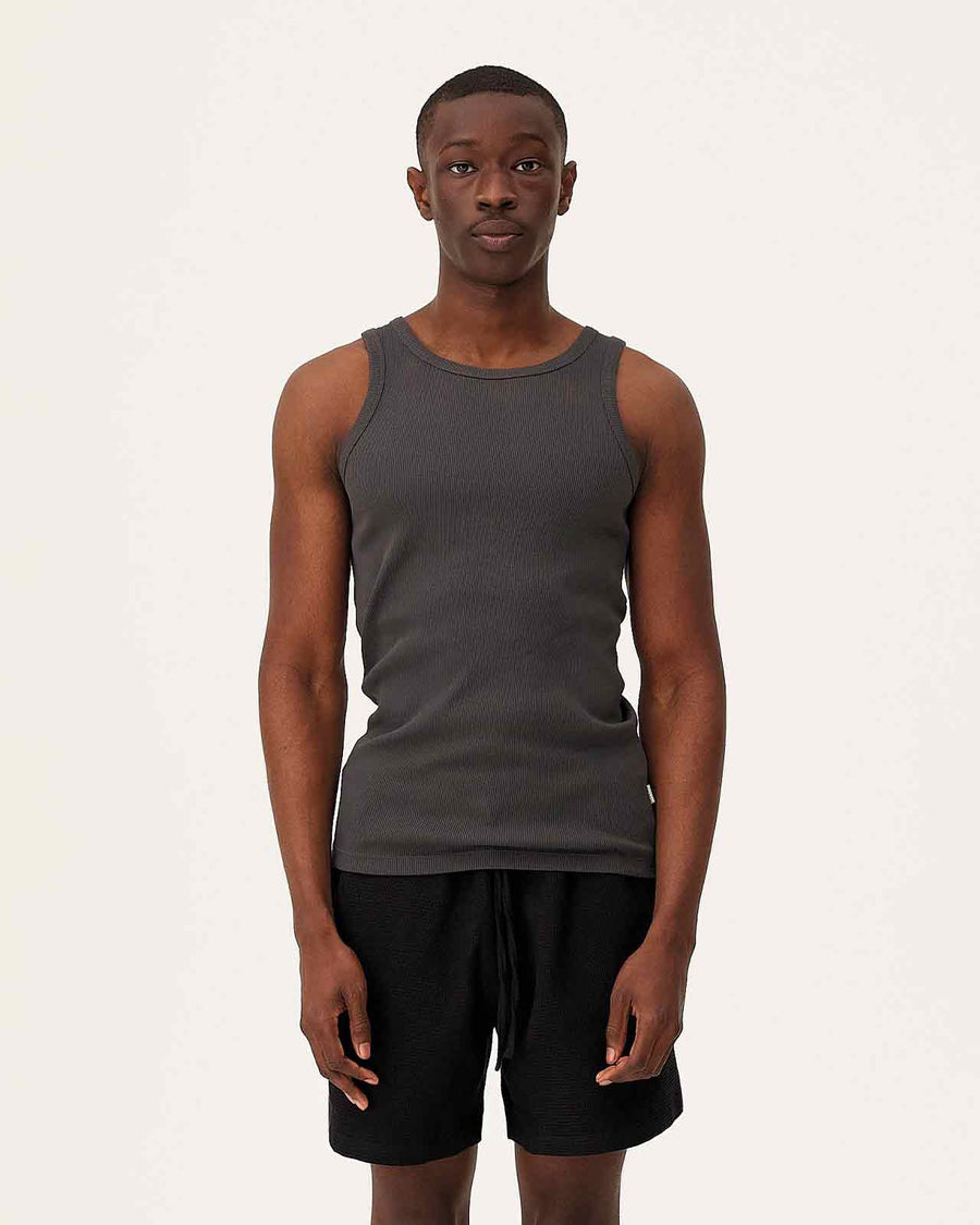 Leo Anthracite tank top, menswear look