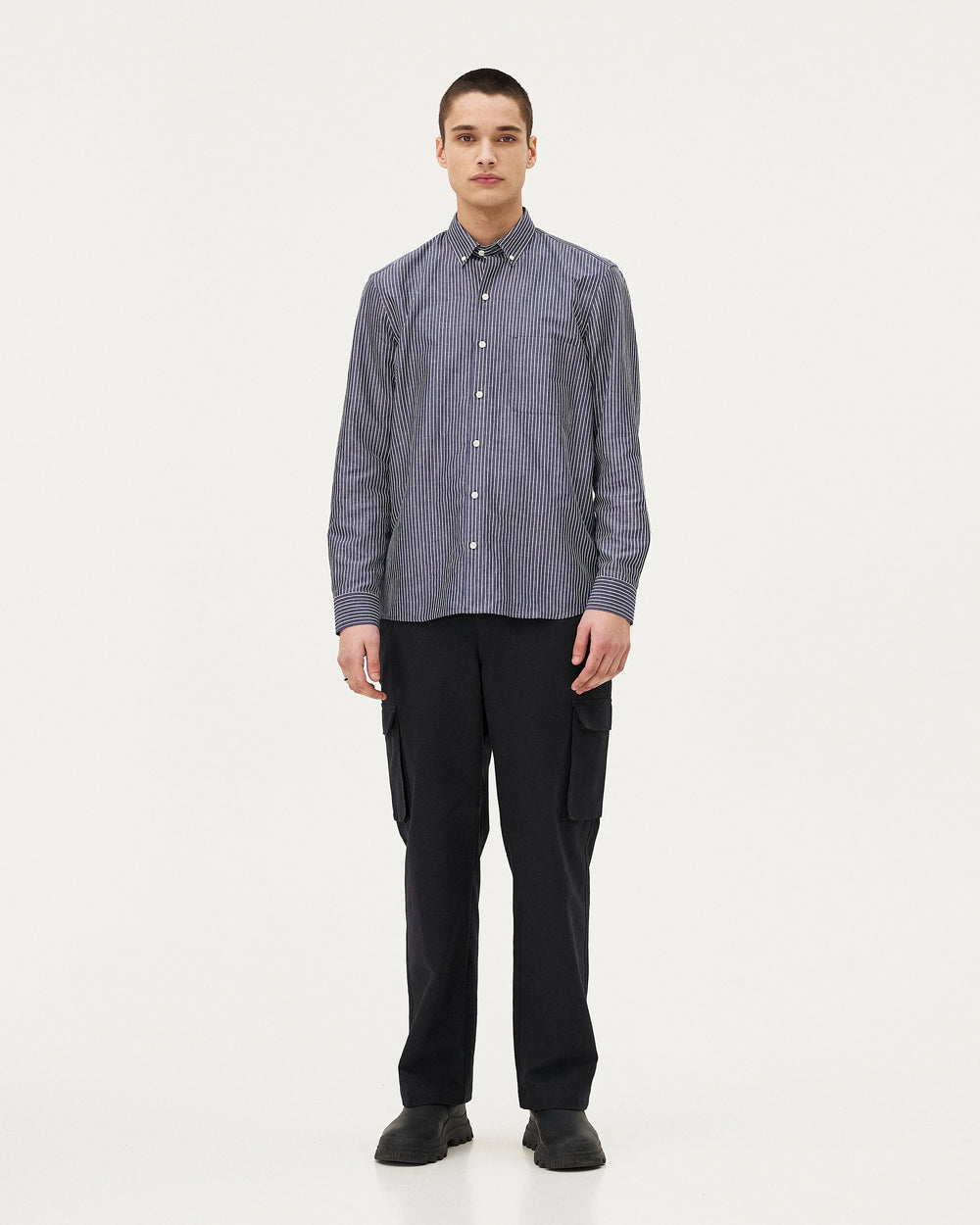 Curtis Blue stripes, chemise en coton upcyclé NOYOCO, homme AW25 studio