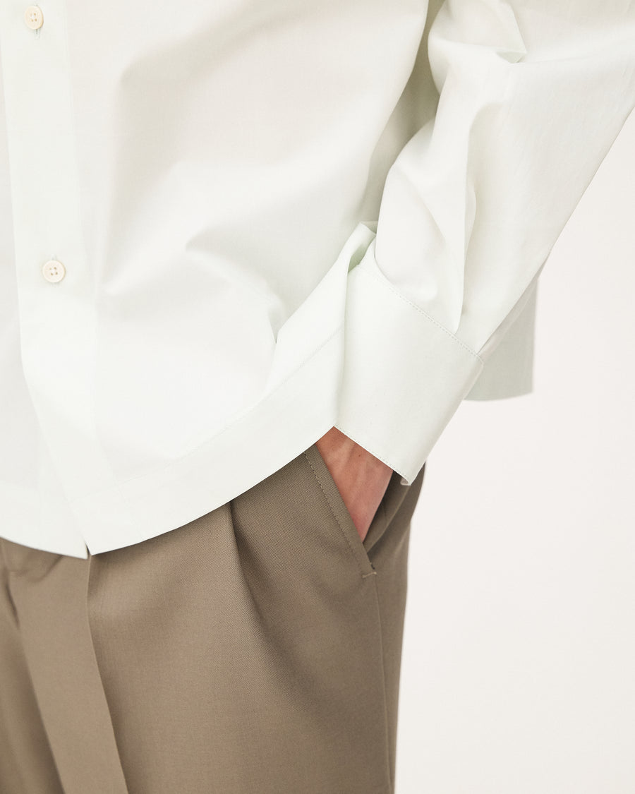 Bora Mint, chemise en coton biologique NOYOCO, detail ss26 studio